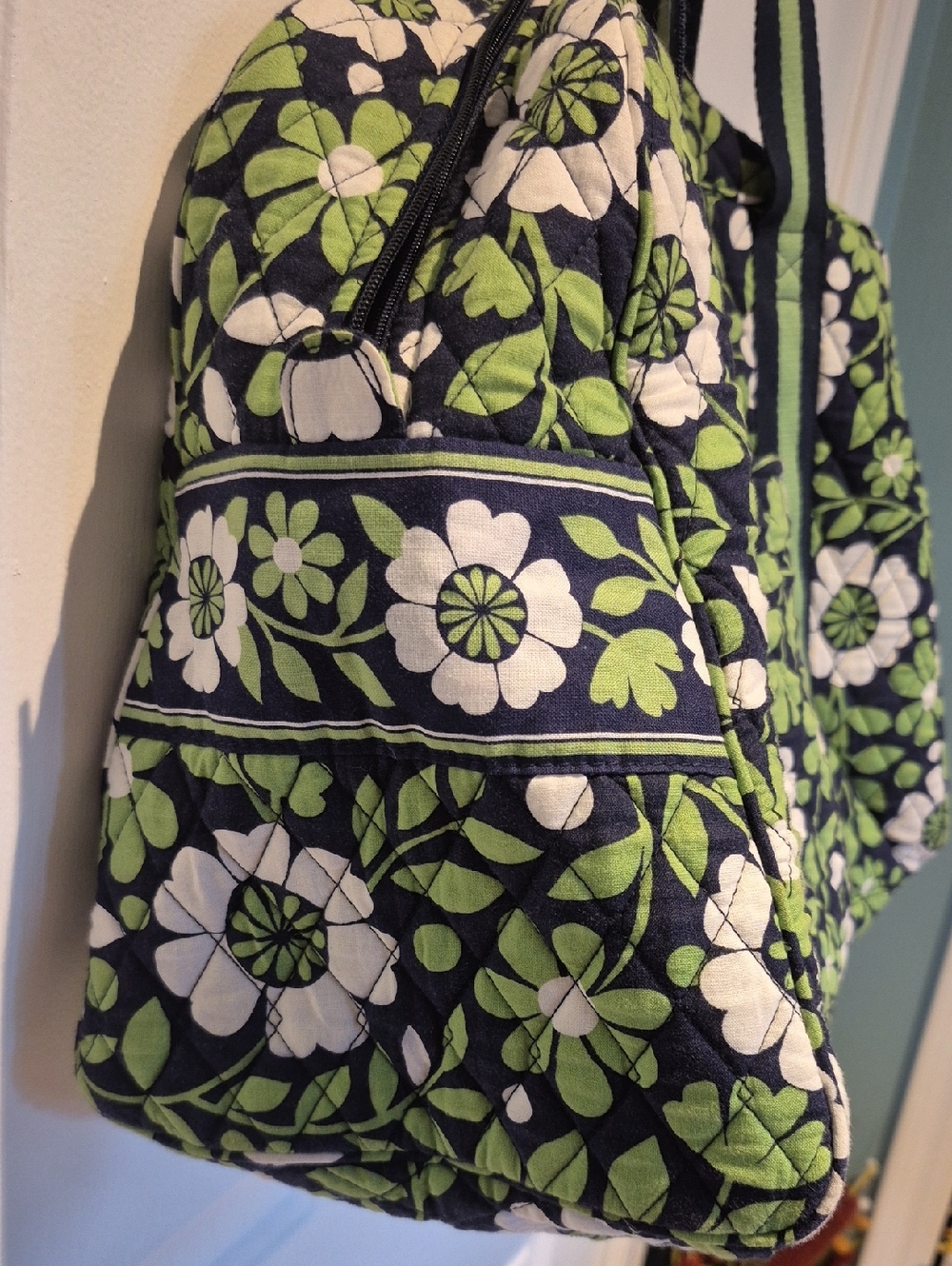 Vera Bradley Lucky You medium Quilted Floral Tote Bag in Black & Green. EUC - Picture 3 of 13